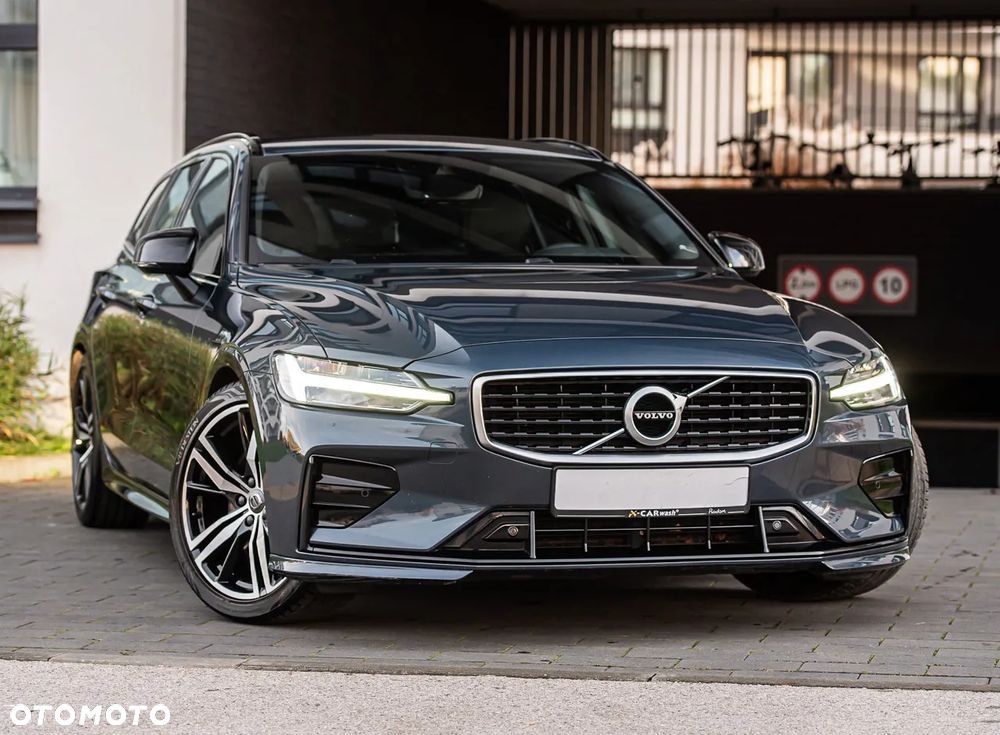 Volvo V60 T5 Geartronic R-Design - 2