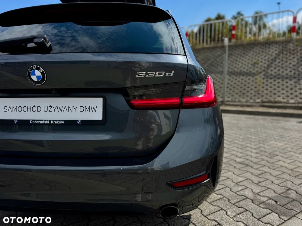 BMW Seria 3 330d xDrive Sport Line - 23