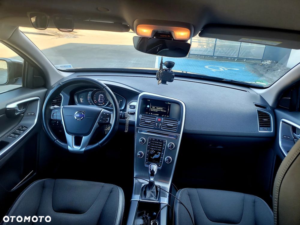 Volvo XC 60 D4 Geartronic Summum - 14