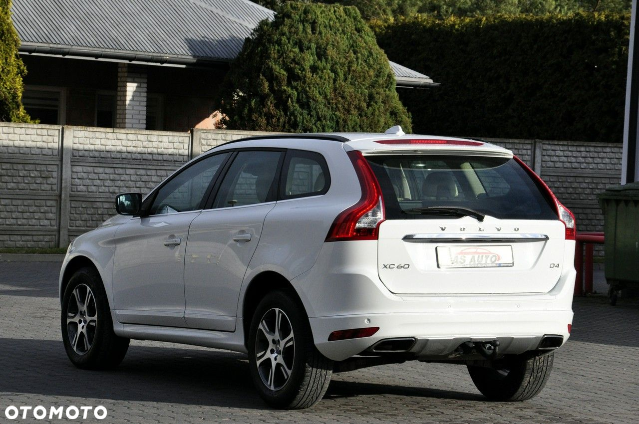 Volvo XC 60 D4 Drive-E Momentum - 35
