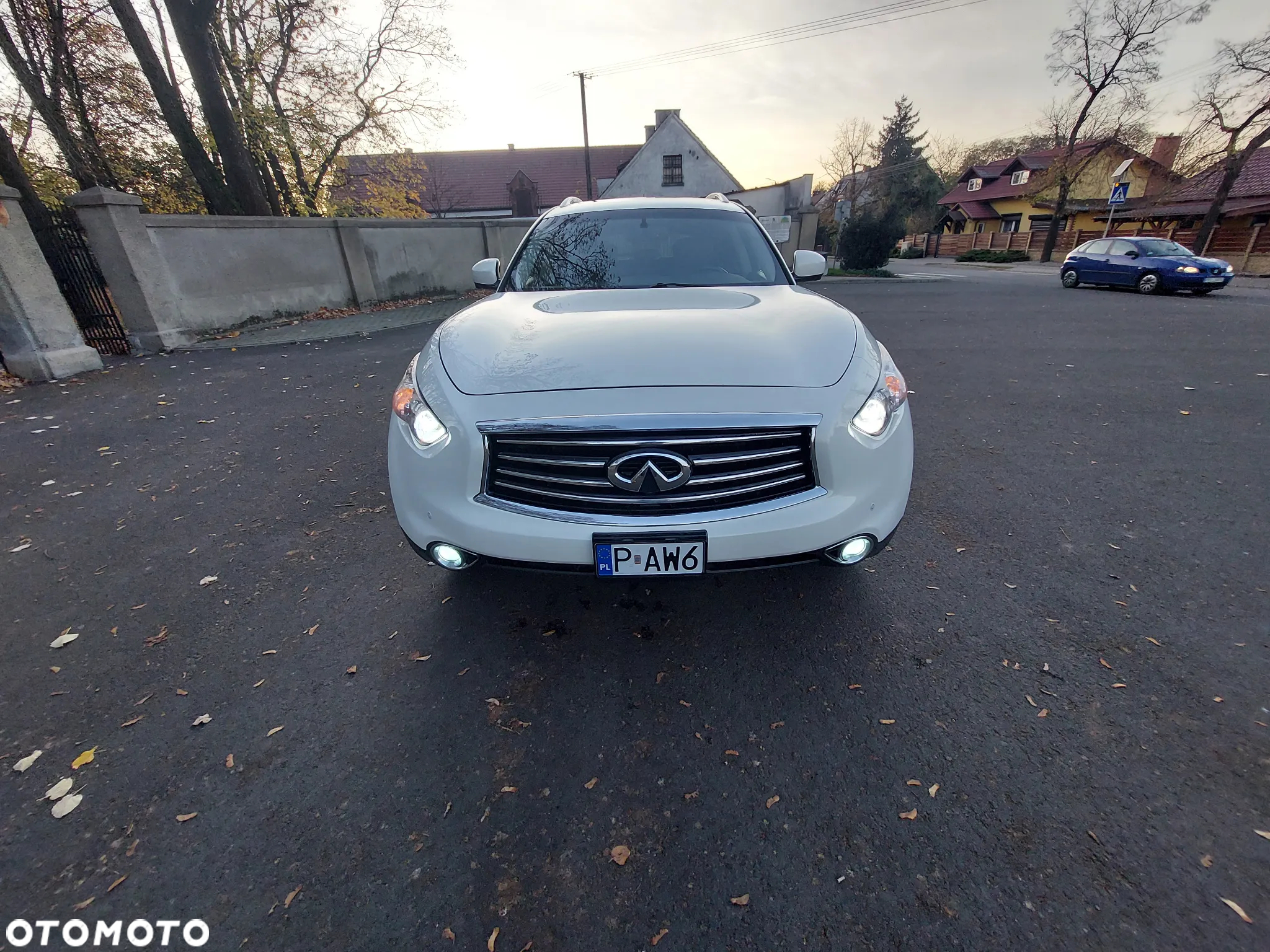 Infiniti QX70 3.7 AWD GT - 7