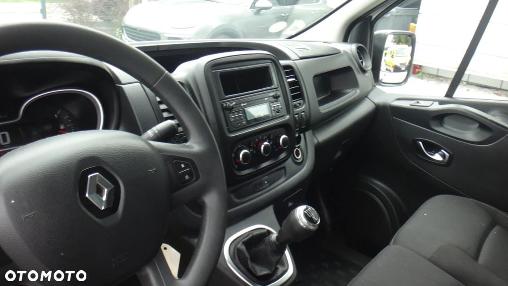 Renault Trafic - 11