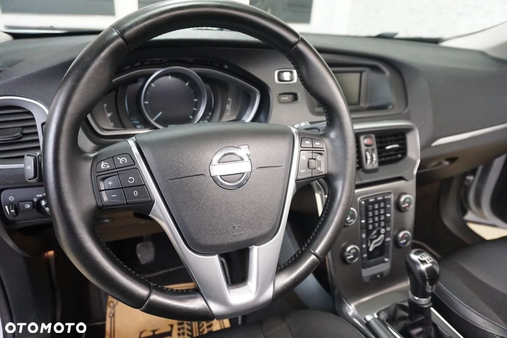Volvo V40 - 20