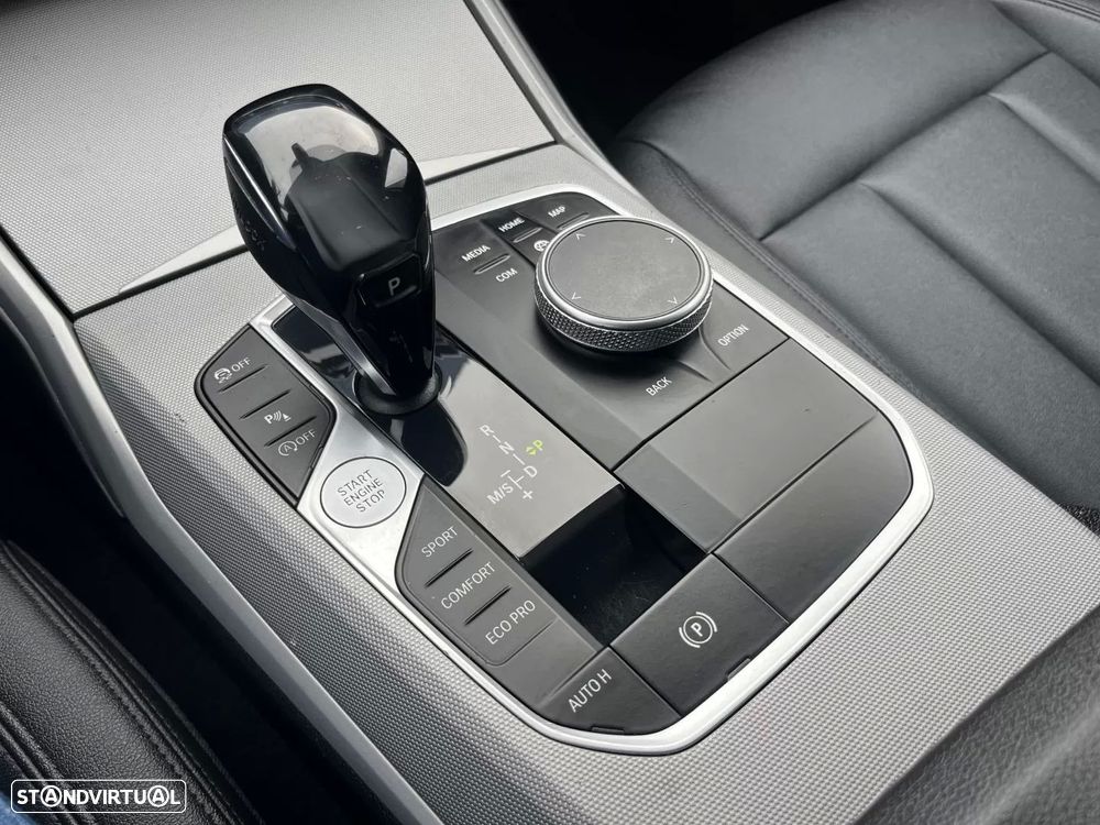 BMW 318 d Touring Aut. Sport Line - 39