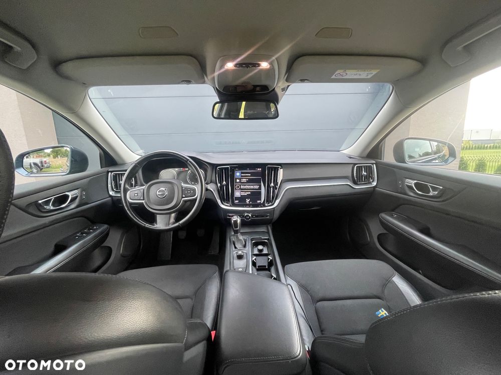 Volvo V60 D3 Drive-E Momentum - 12