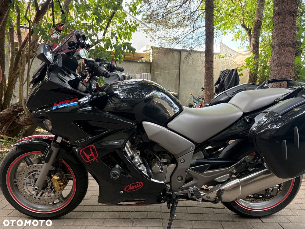 Honda CBF - 3