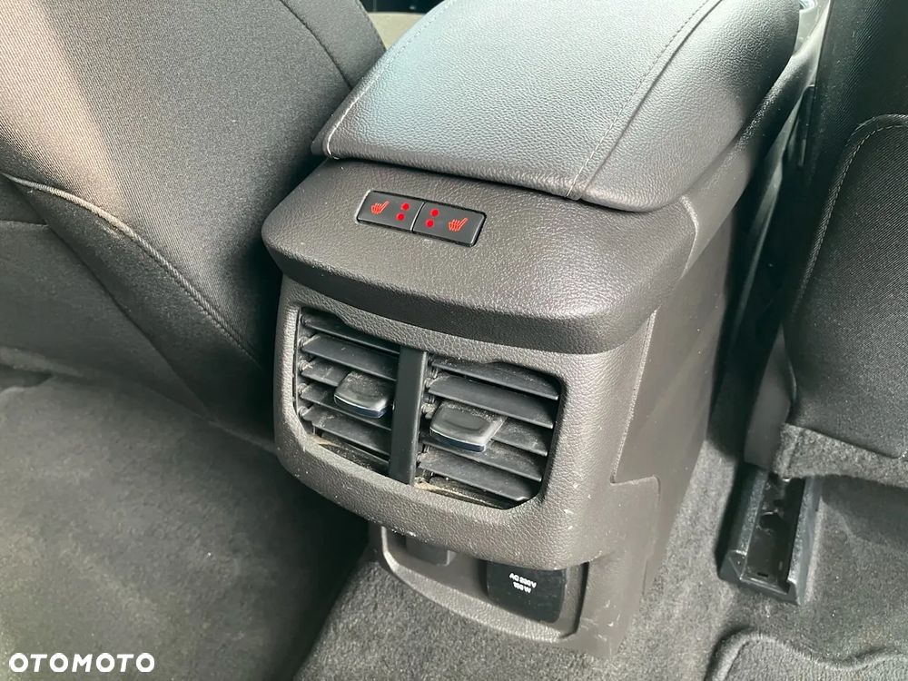 Ford Mondeo 2.0 TDCi Titanium PowerShift - 30