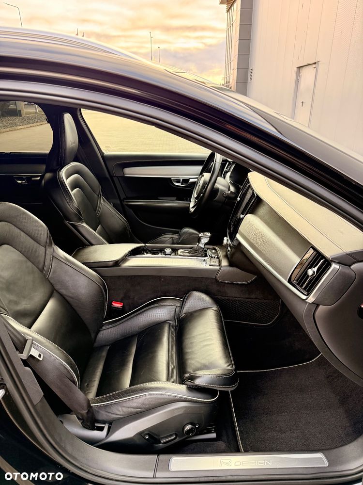 Volvo V90 T4 R-Design - 38