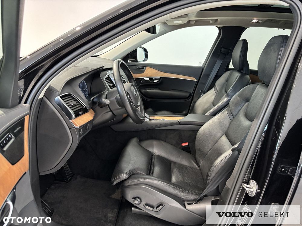Volvo XC 90 - 24