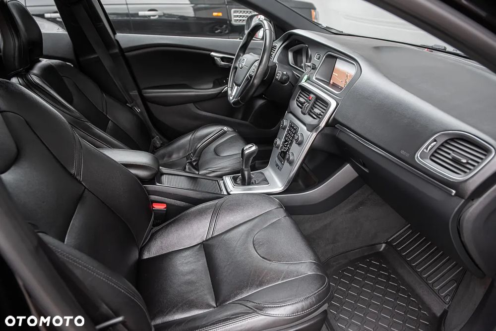 Volvo V40 D2 Inscription - 29