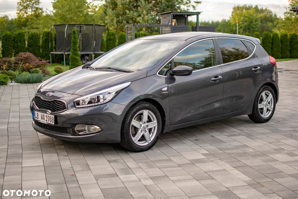 Kia Ceed - 29