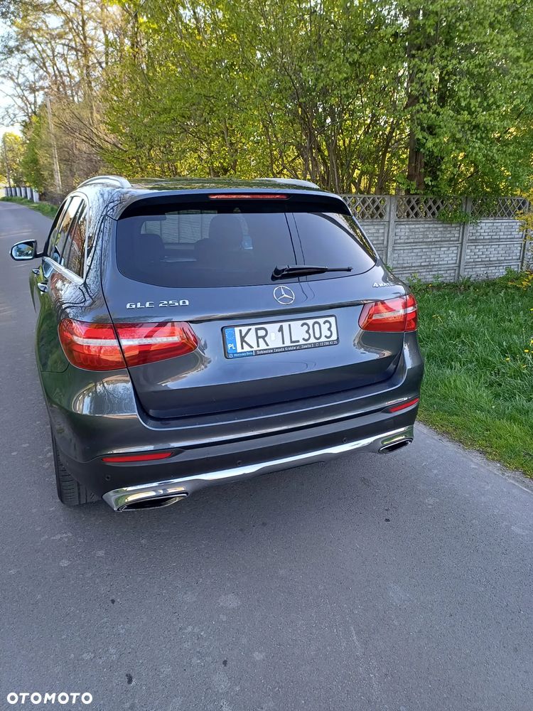 Mercedes-Benz GLC - 6