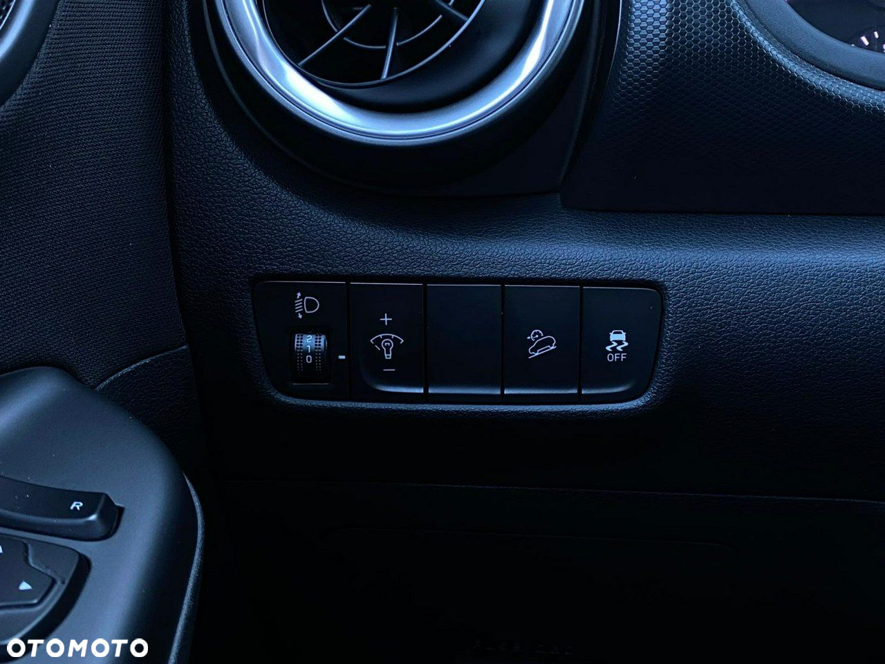 Hyundai Kona - 13