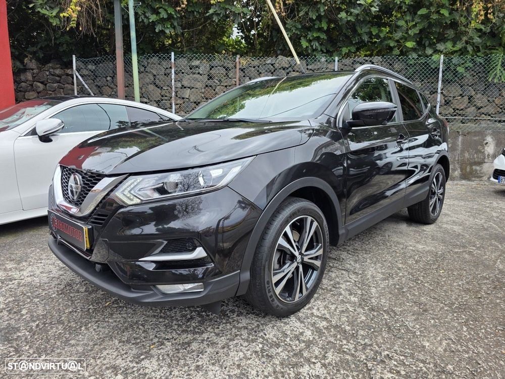 Nissan Qashqai 1.5 dCi N-Connecta J18 - 1