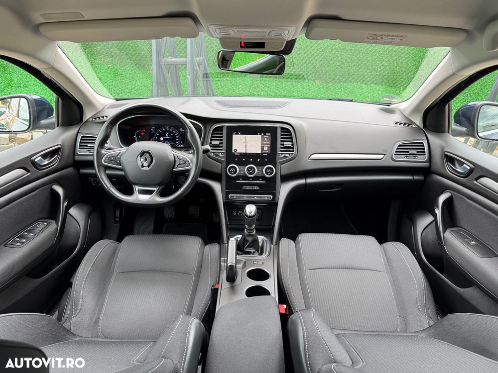 Renault Megane TCe 130 Expression - 8