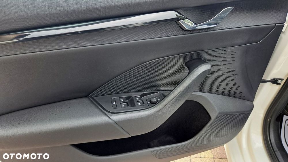 Skoda Octavia 2.0 TDI SCR Ambition DSG - 33