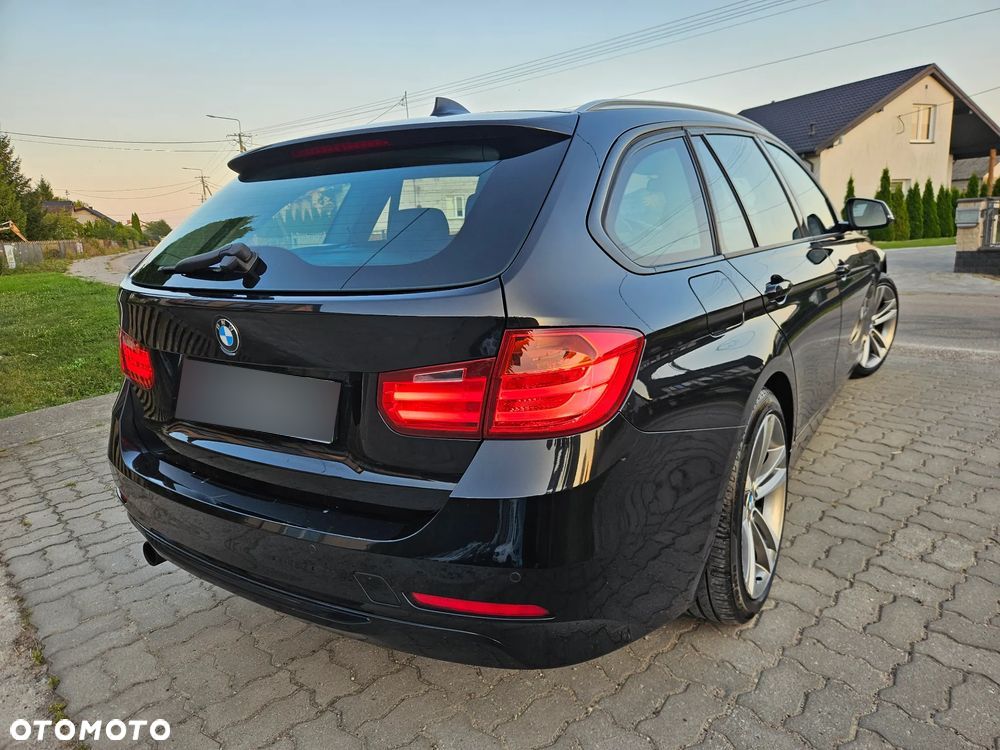 BMW Seria 3 316i Touring Sport Line - 10
