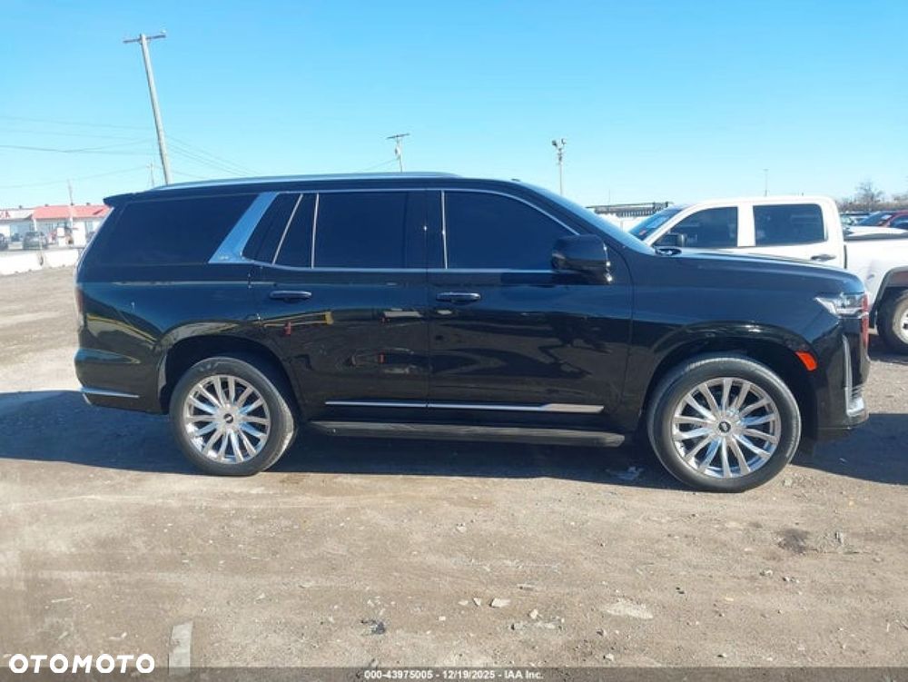 Cadillac Escalade - 6