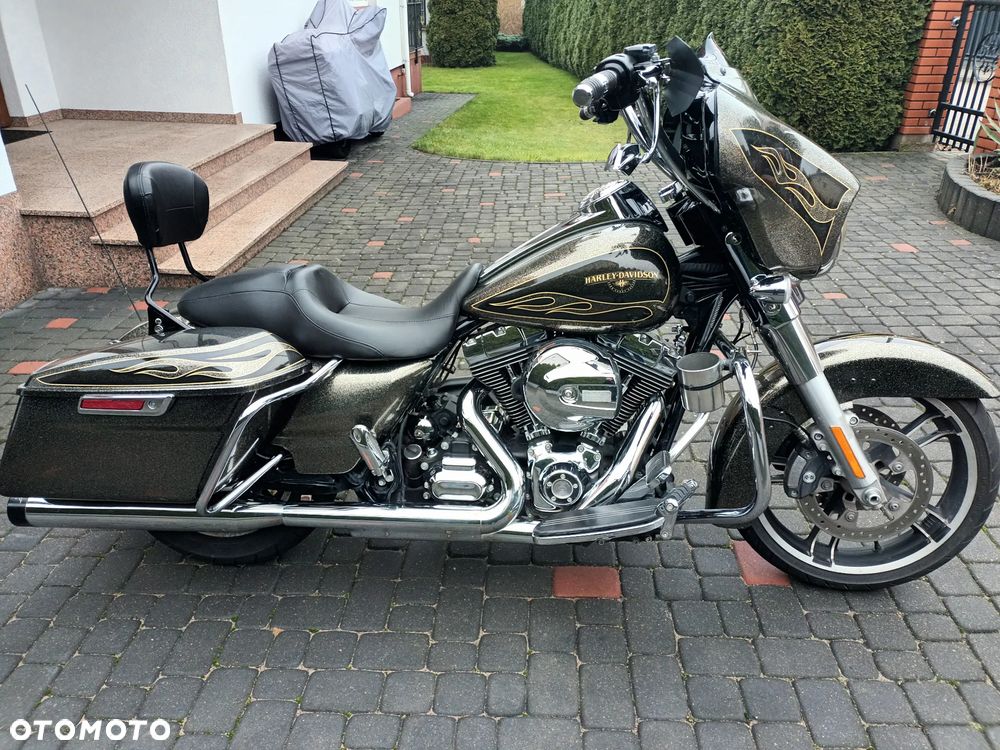 Harley-Davidson Touring Street Glide - 17