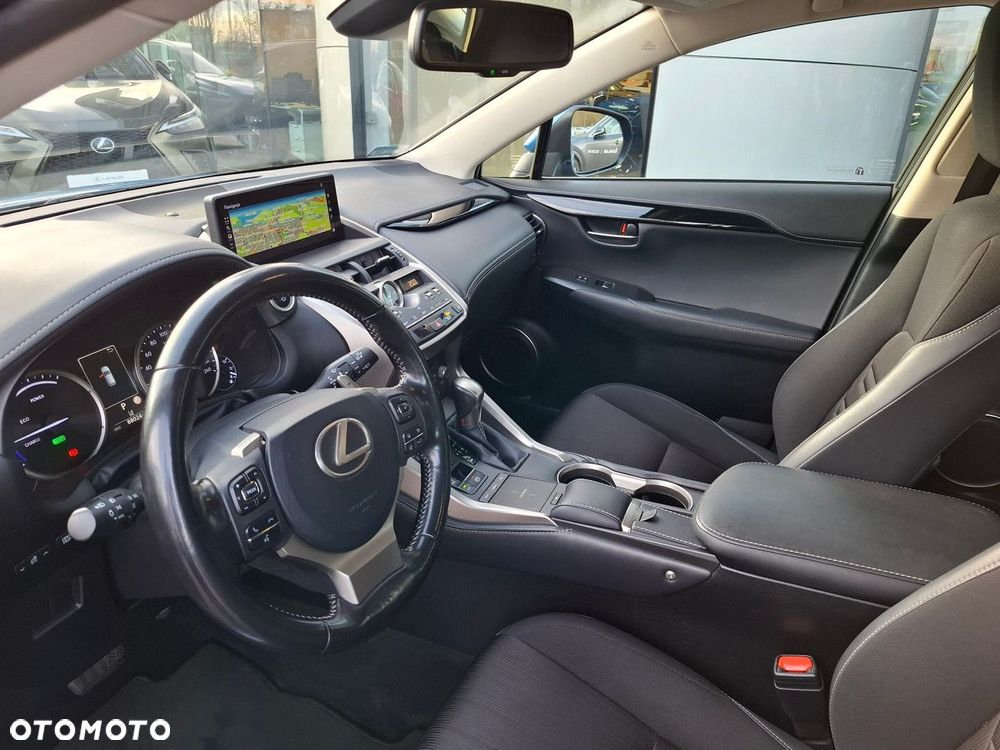 Lexus NX 300h Optimum AWD - 10