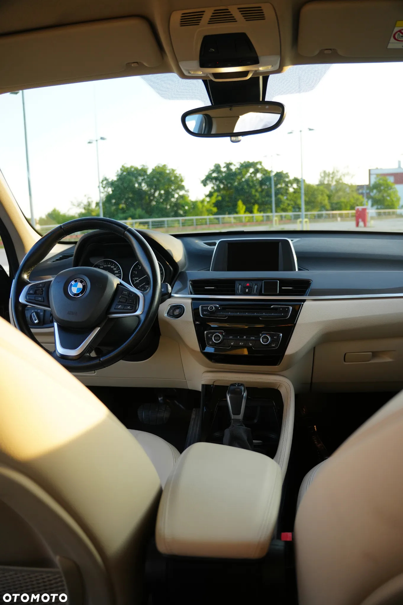 BMW X1 sDrive18i Advantage - 14