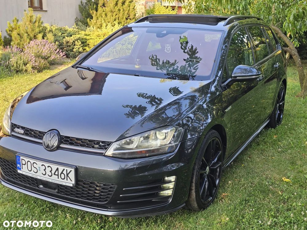 Volkswagen Golf - 2