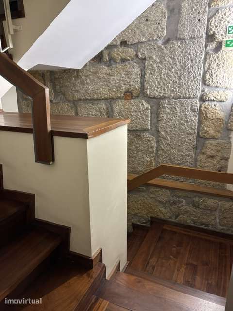 Arrendamento de Prédio - Rua do Almada, Porto - Totalmente Reabilitado - Grande imagem: 3/20