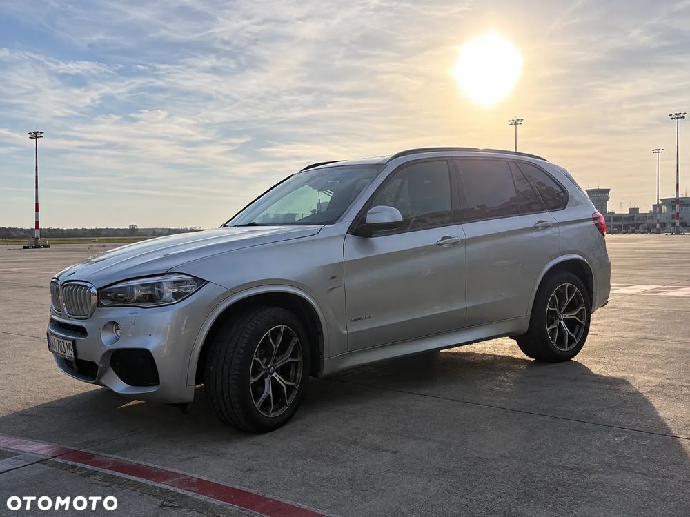 BMW X5 2015 photo 2