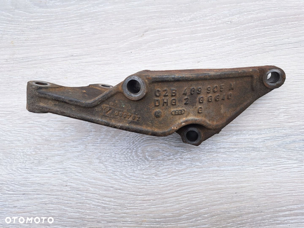 VW T4 ŁAPA PODPORA PÓŁOSI METALOWA 02B409905N