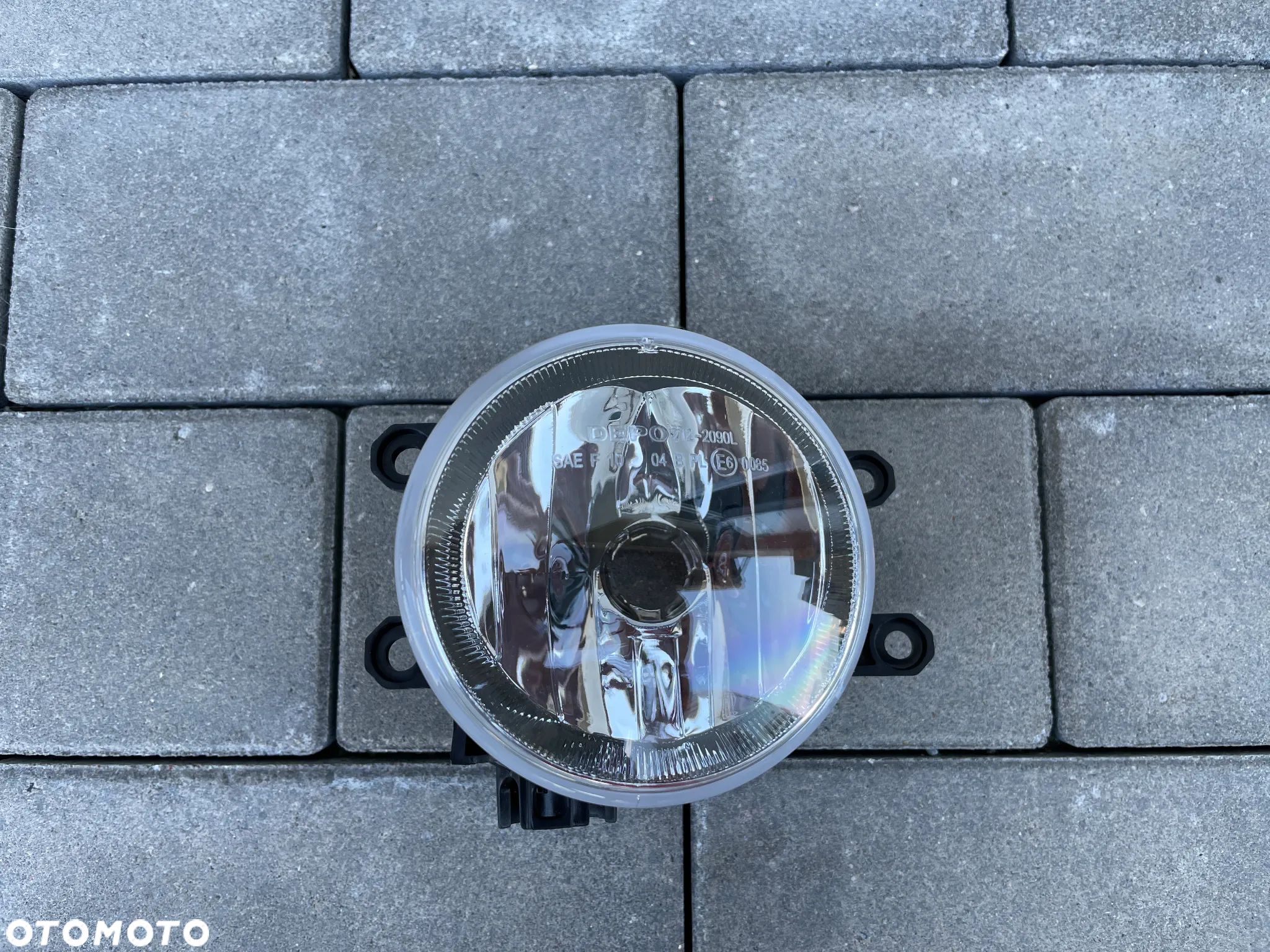 HALOGEN LEWY C1 II, 108, AURIS E18, AVENSIS T27, COROLLA, YARIS, CHR - NOWY - 1
