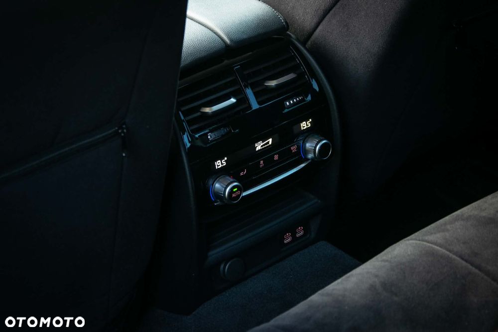 BMW Seria 5 520d MHEV - 18