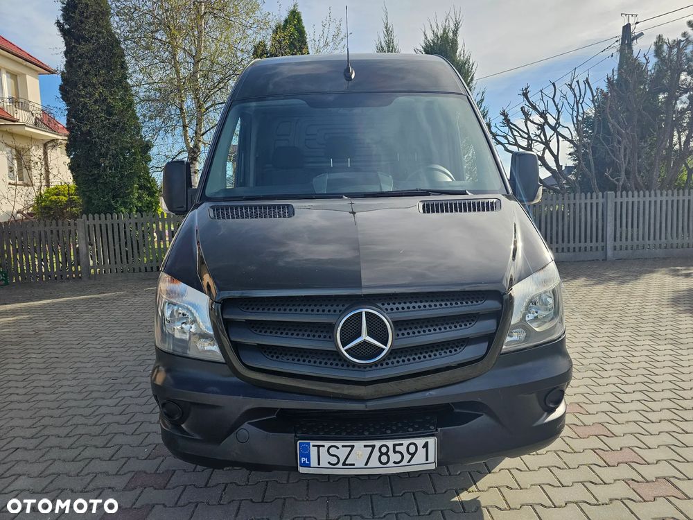 Mercedes-Benz Sprinter - 11