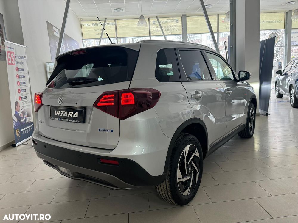 Suzuki Vitara 1.4 Boosterjet 6AT MHEV Spirit - 4