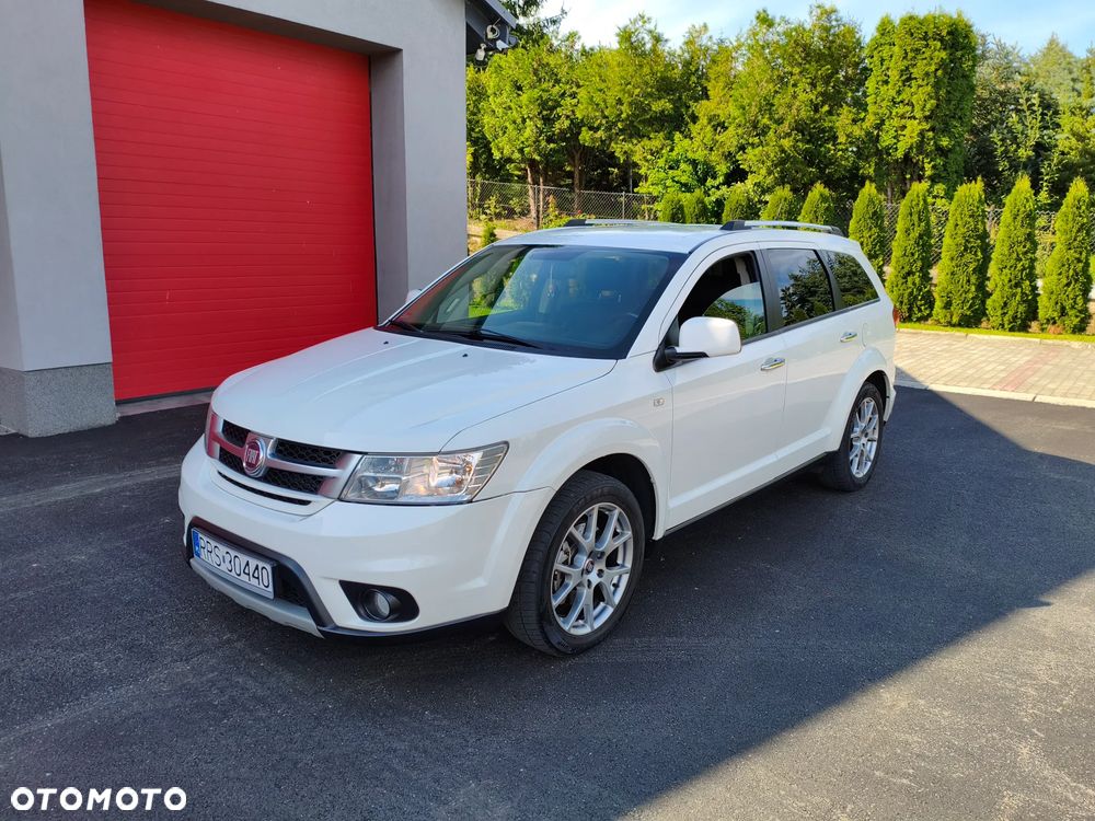 Fiat Freemont 2.0 Multijet 16V DPF Automatik Allrad Lounge - 2