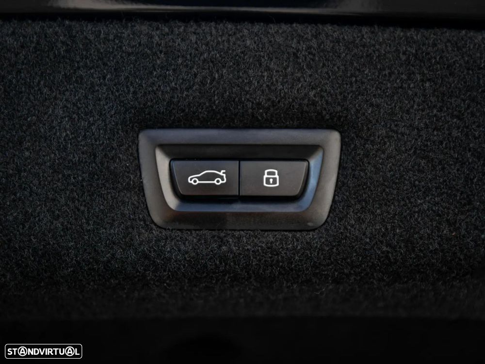 BMW i7 eDrive50 Pack Desportivo M Pro - 11