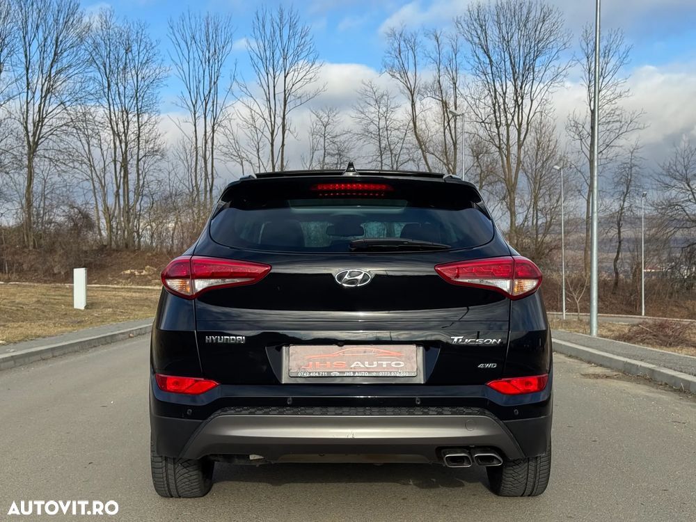 Hyundai Tucson 2.0 CRDI 4WD 6AT Luxury+ - 27