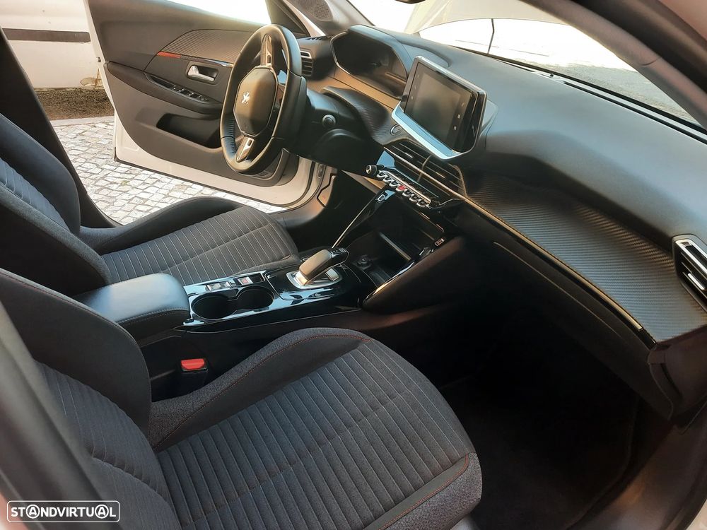 Peugeot e-208 Active — fotografia 10
