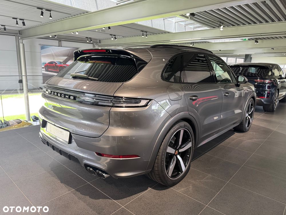 Porsche Cayenne S - 7