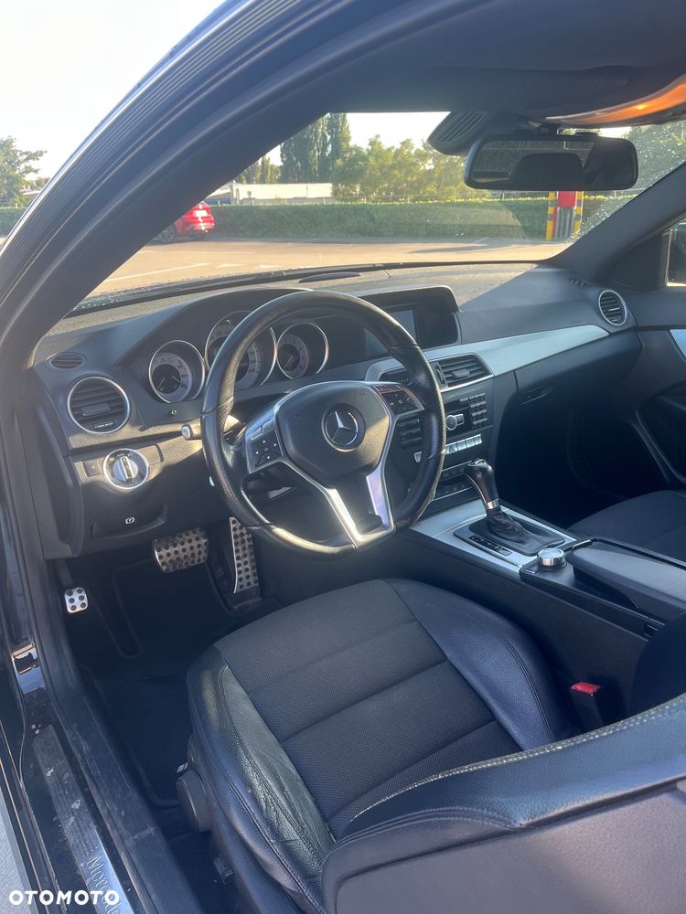 Mercedes-Benz Klasa C 250 7G-TRONIC Edition - 14