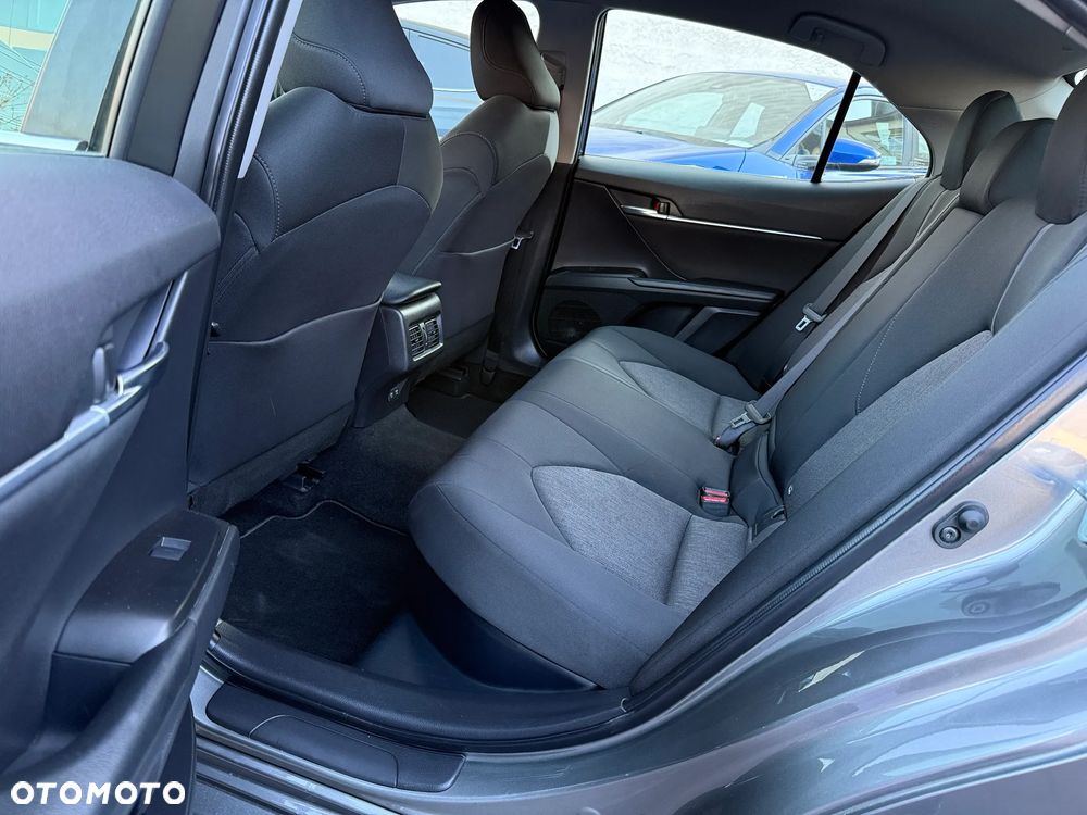 Toyota Camry 2.5 Hybrid Comfort CVT - 19