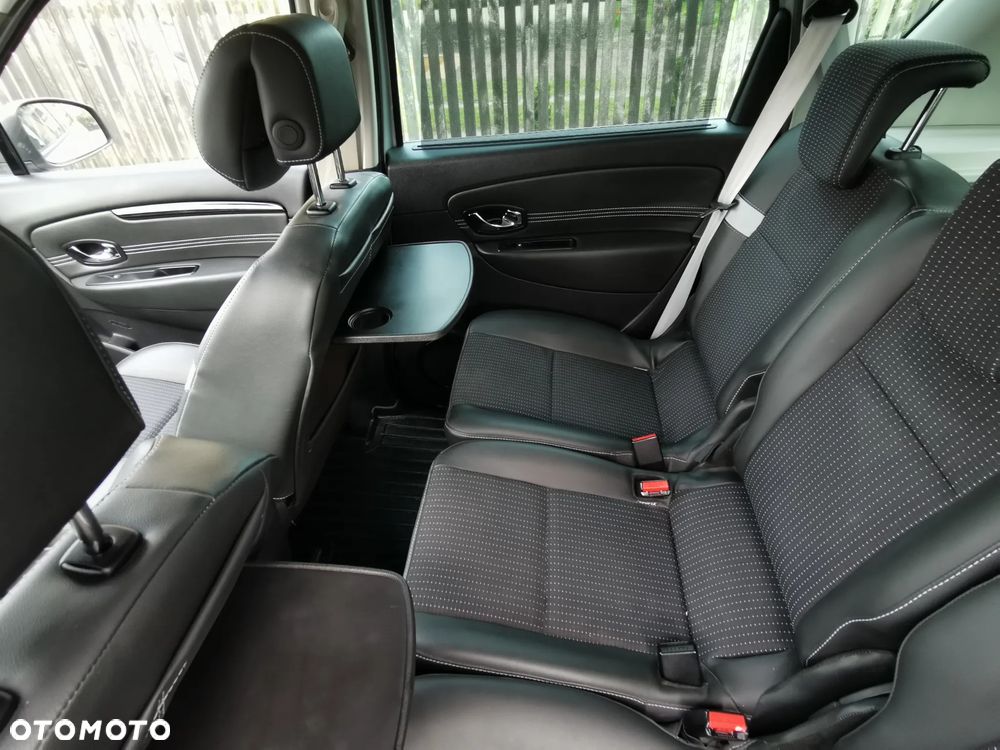 Renault Scenic 1.9 dCi Confort Privilege - 14