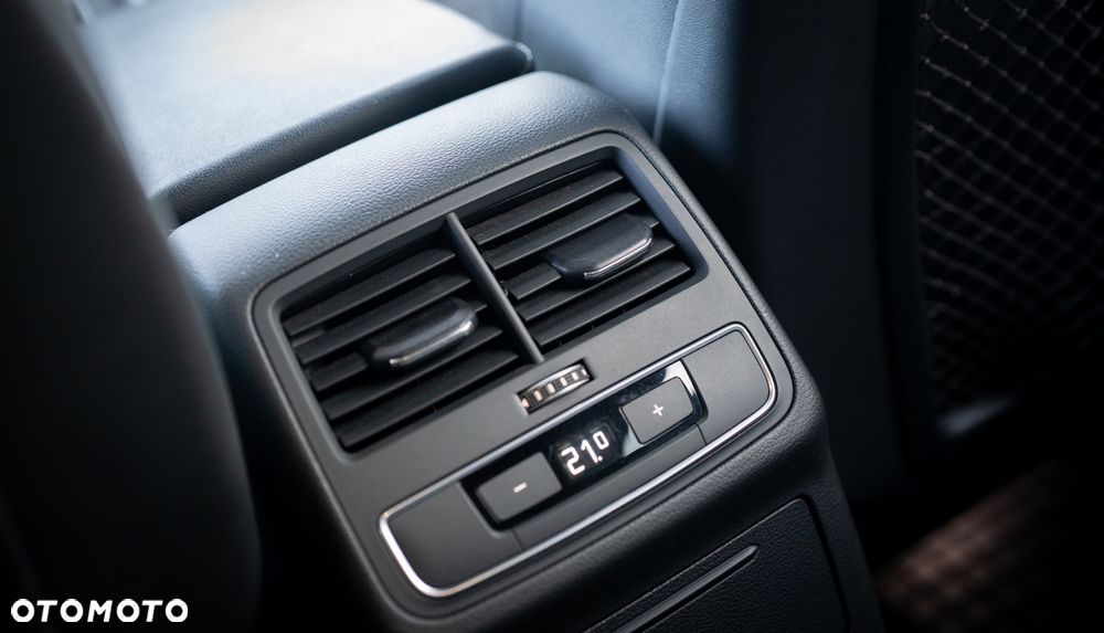 Audi A4 Avant 2.0 TDI S tronic - 25