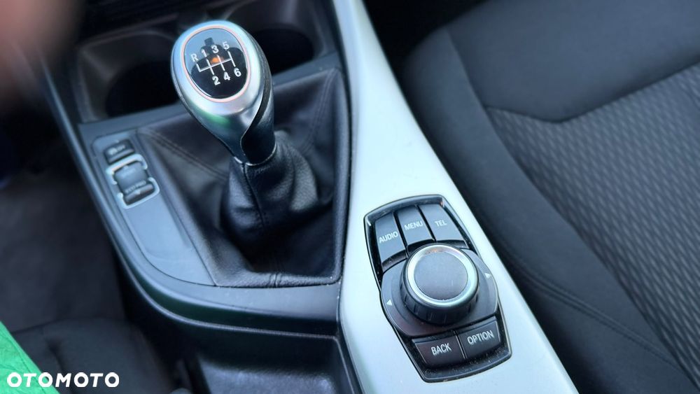 BMW Seria 1 - 35