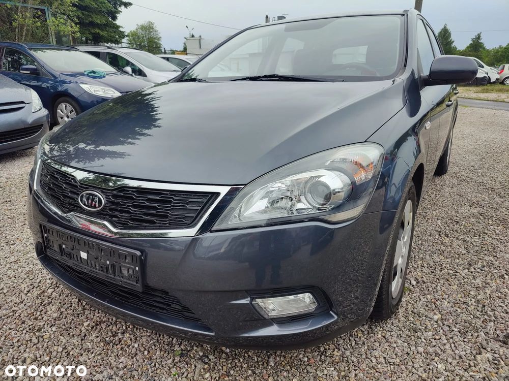 Kia Ceed - 15
