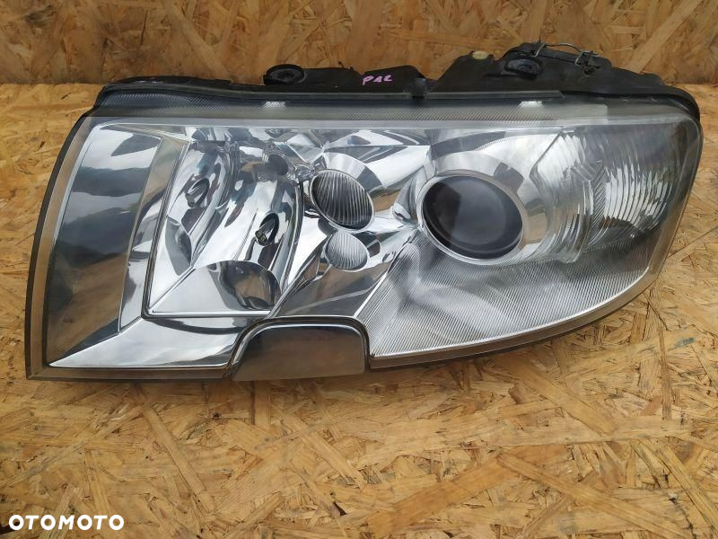REFLEKTOR LAMPA PRAWA + LEWA EUROPA KSENON SKODA SUPERB I 1 - 3