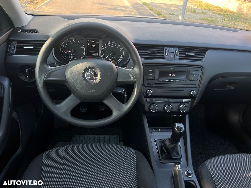 Skoda Octavia 1.2 TSI Ambiente - 8