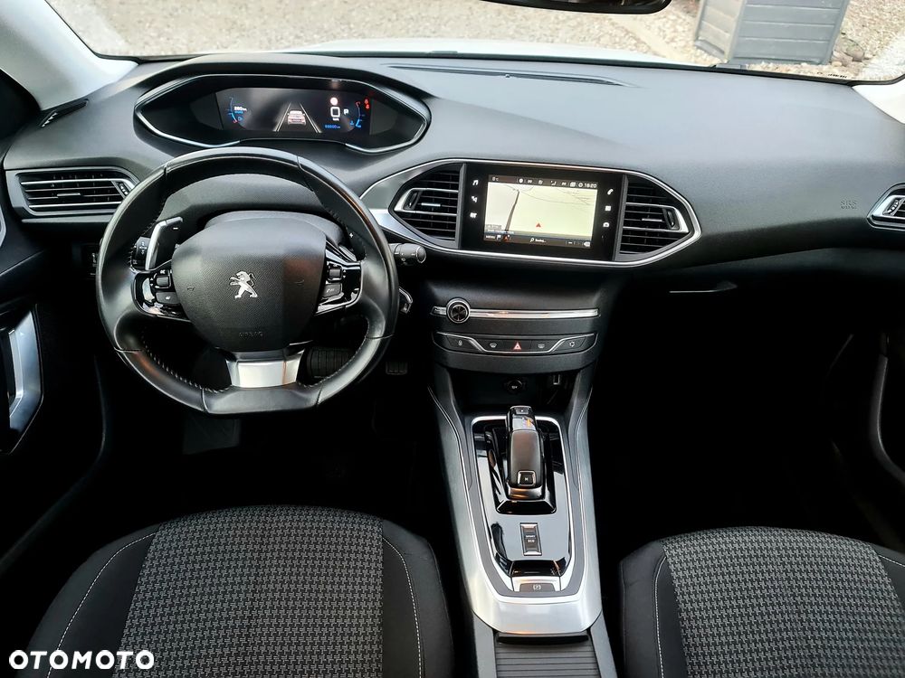 Peugeot 308 SW 1.5 BlueHDi GT Pack S&S EAT8 - 26