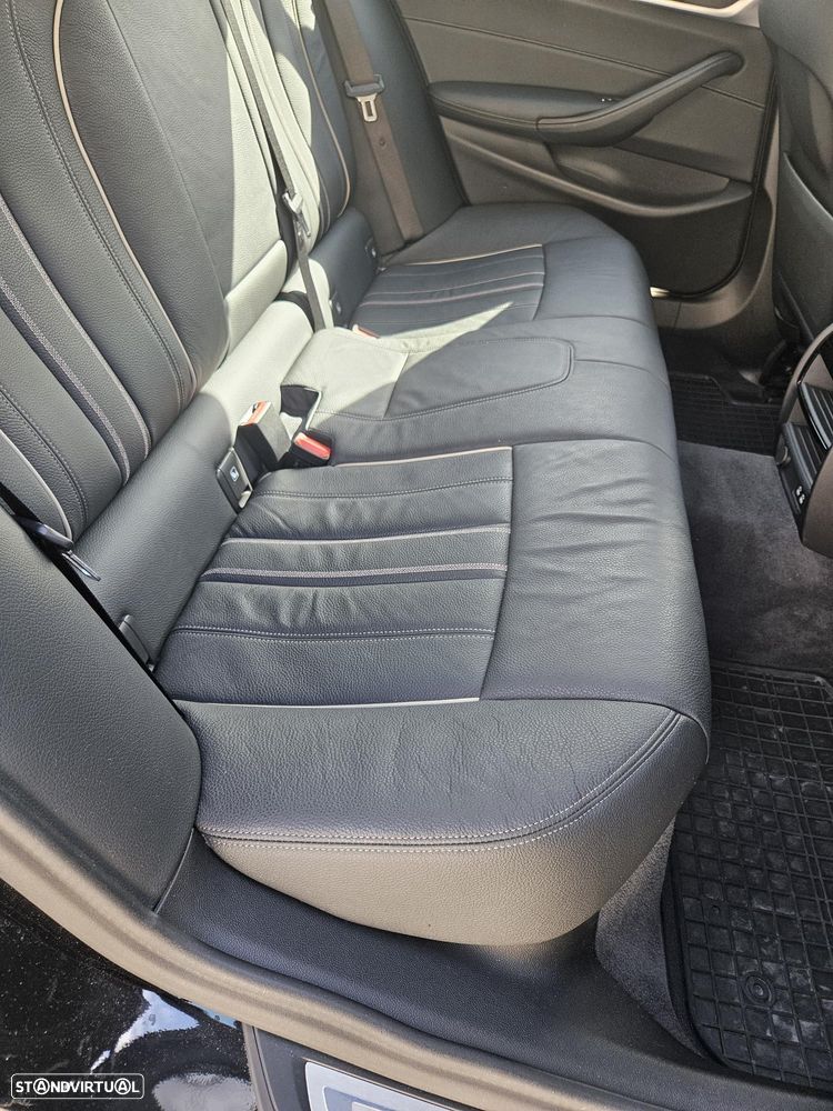 BMW 520 e Line Luxury - 12