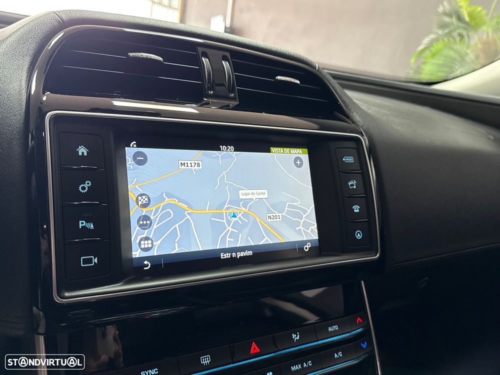 Jaguar XE 2.0 D Portfolio Aut. - 6