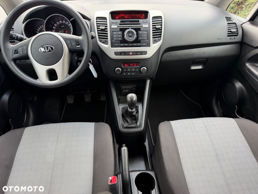 Kia Venga 1.4 Business Line - 13